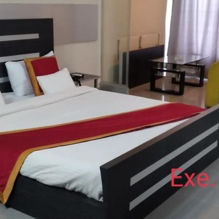 Hotel Little Palace Dibrugarh Luaran gambar